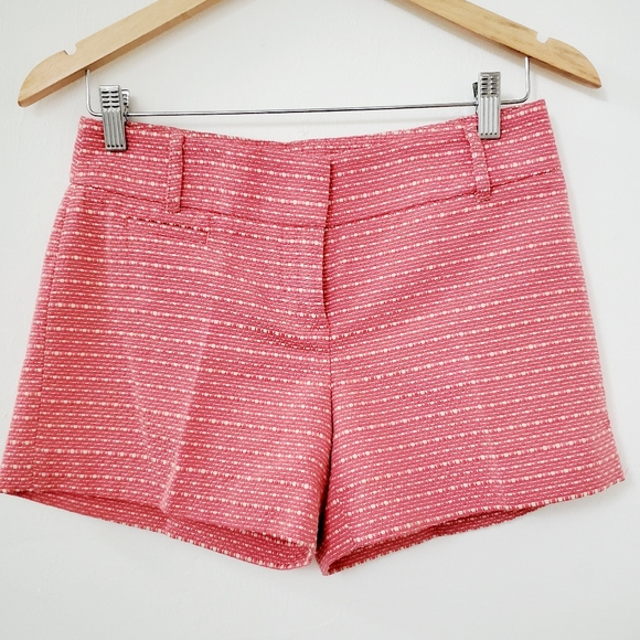 ANN TAYLOR LOFT TEXTURED COTTON BERMUDA SHORTS - Picture 4 of 7